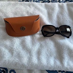 NWOT Tory Burch sunglasses